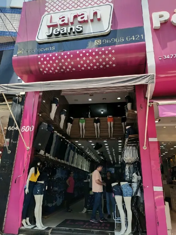 Imagem de Larah Jeans — Moda no Brás, São Paulo