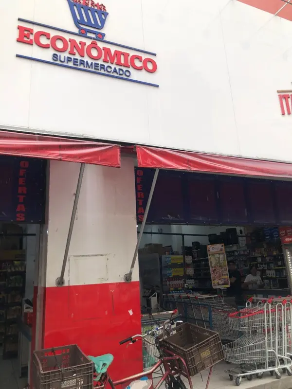 Imagem de Mercado Econômico — Utilidades e presentes no Brás