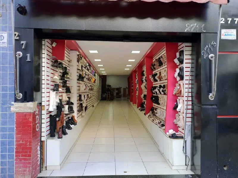 Imagem de Pollo 33 — Botas no Brás