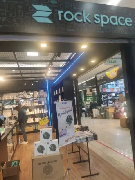 Imagem de Rock Space — Celulares e acessórios no Brás