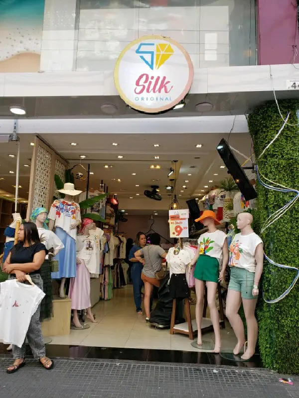 Imagem de Silk T-Shirteria — Bolsas no Brás