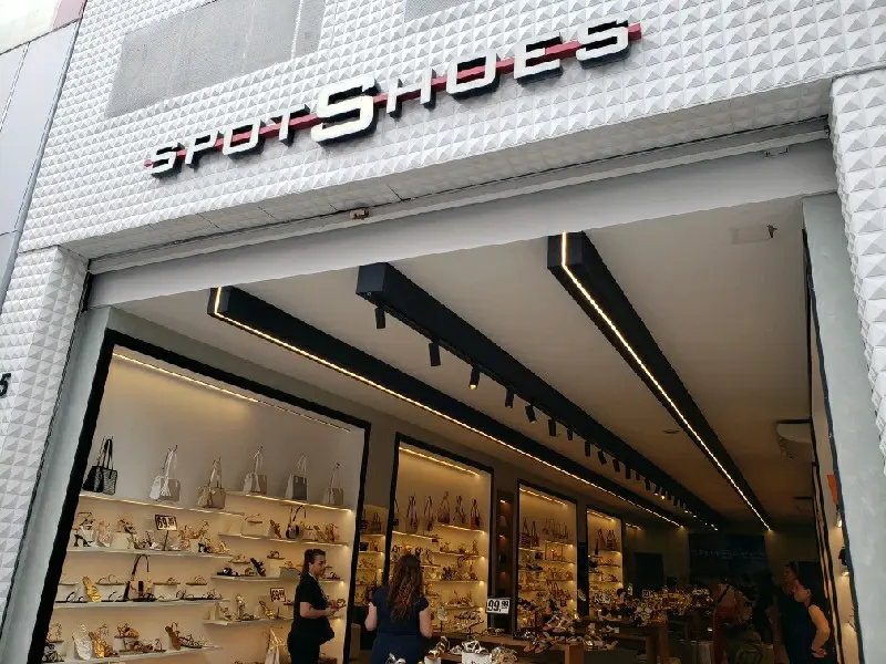 Imagem de Spot Shoes — Botas no Brás