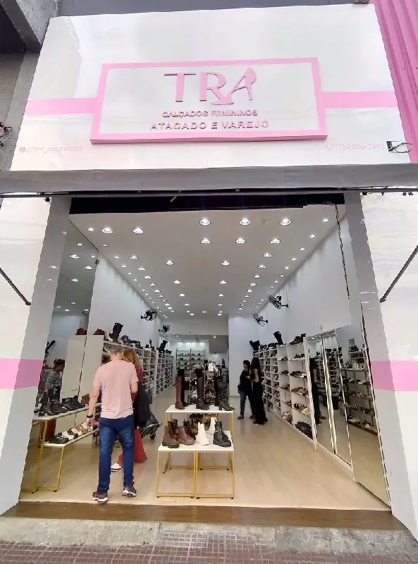 Imagem de Trz Calçados — Botas no Brás