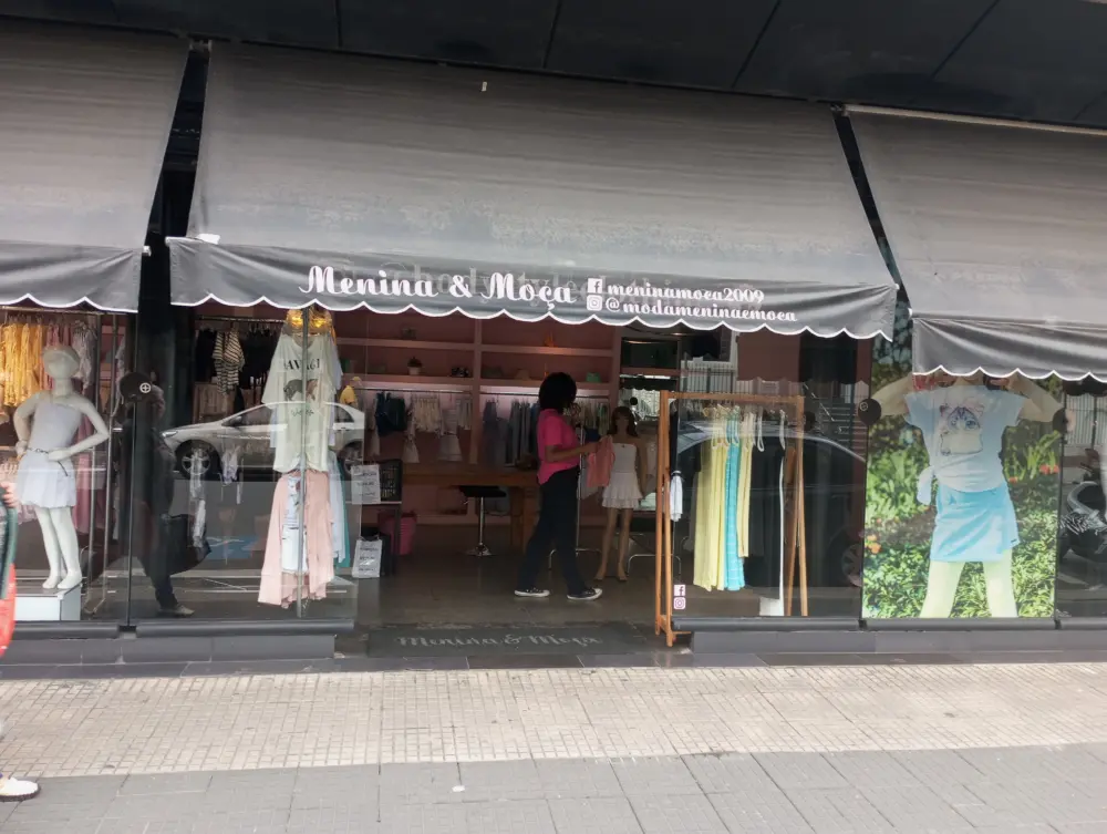 Imagem de Menina E Moça — Moda no Brás, São Paulo