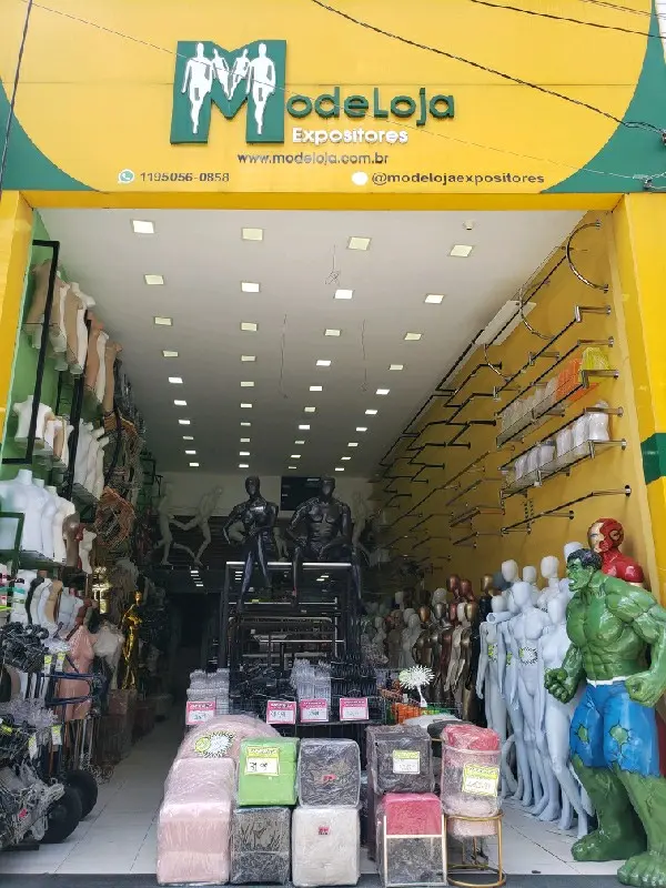 Imagem de Modeloja Expositores — Lojistas no Brás, São Paulo