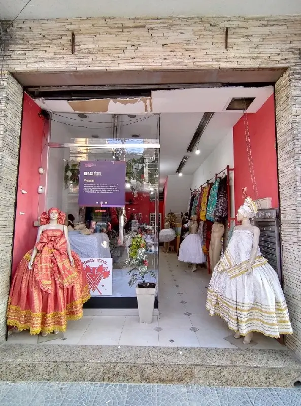 Imagem de Rosas Têxtil — Moda no Brás, São Paulo