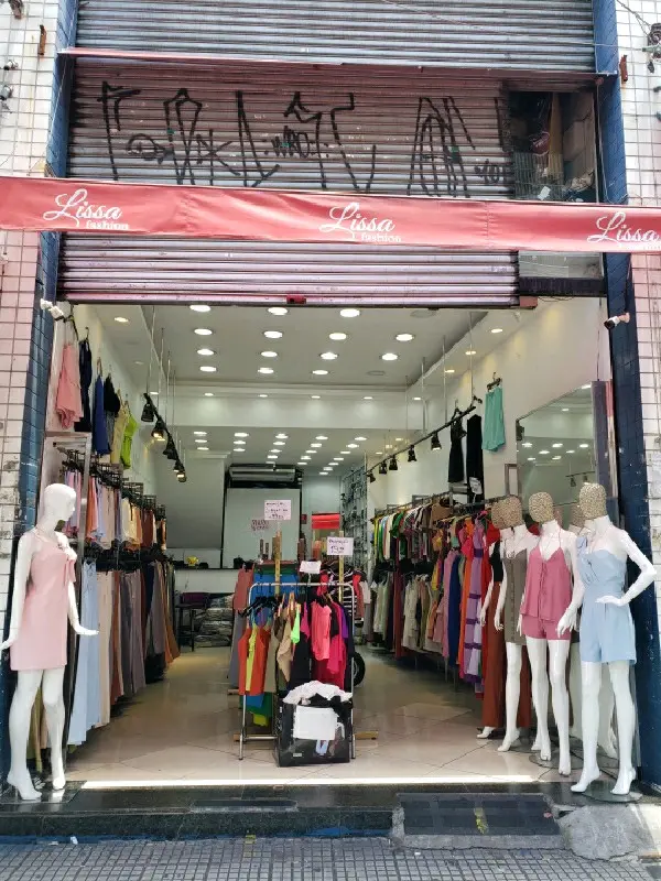 Imagem de Yoomi Lin — Moda no Brás, São Paulo