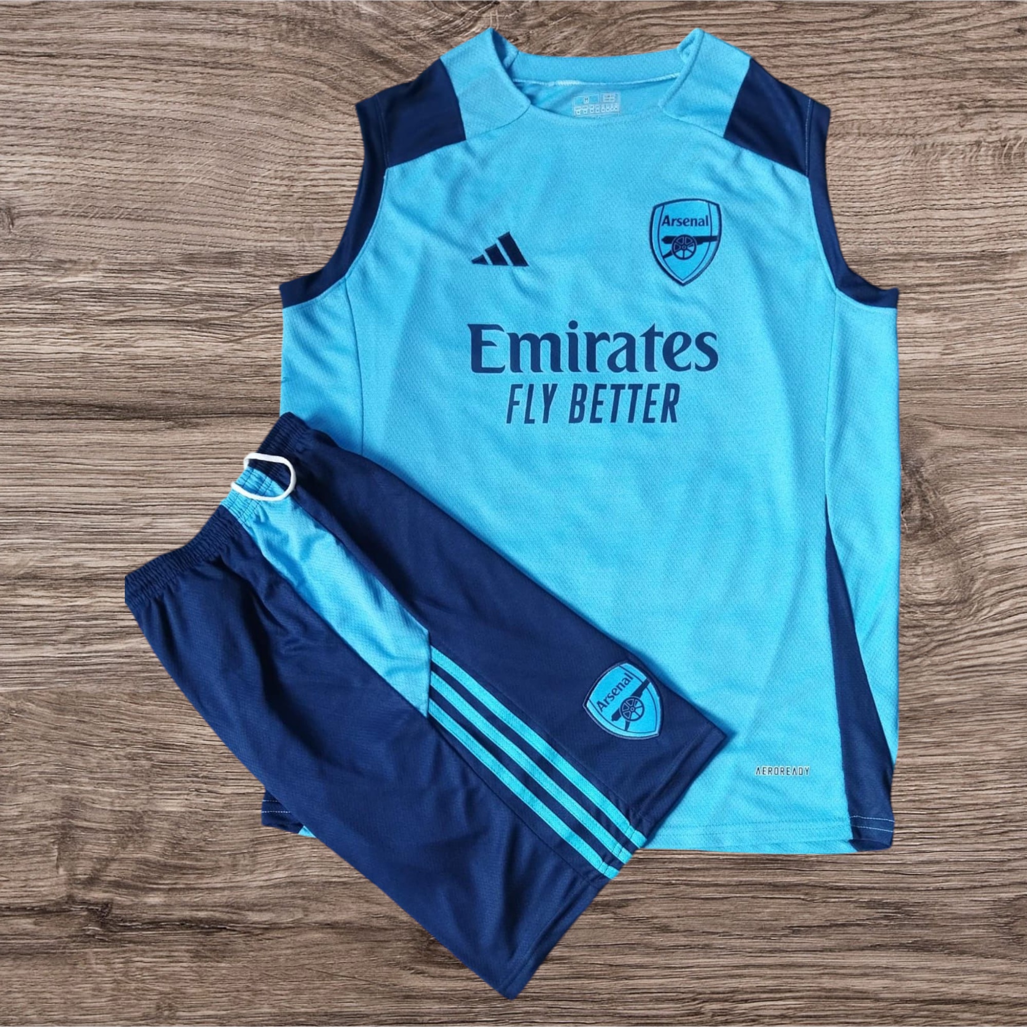 Conjunto regata e shorts Arsenal azul claro e marinho – Atacado no Brás