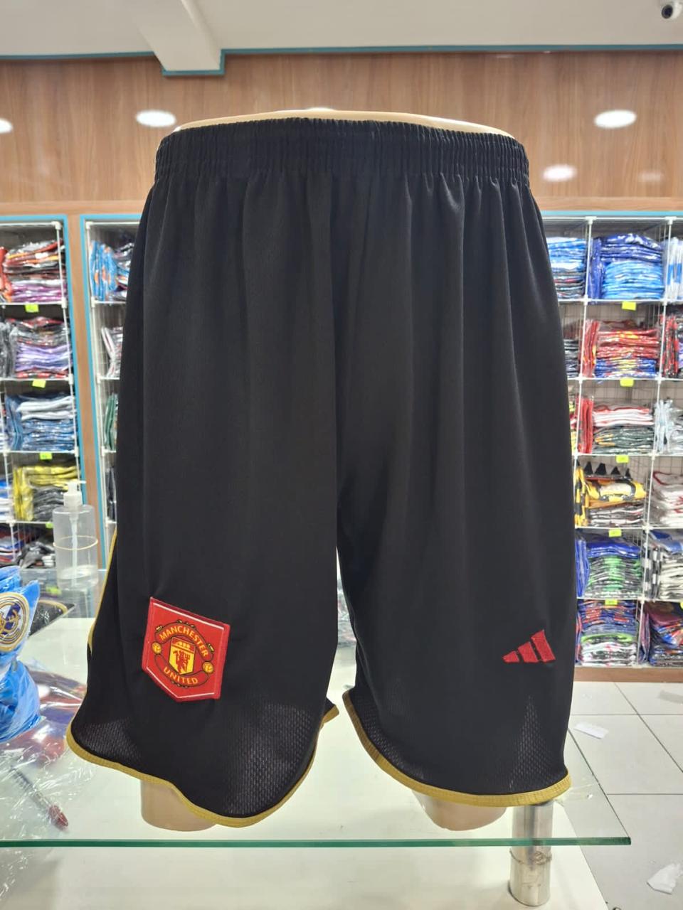 Calção Manchester United com logo Adidas – Atacado no Brás