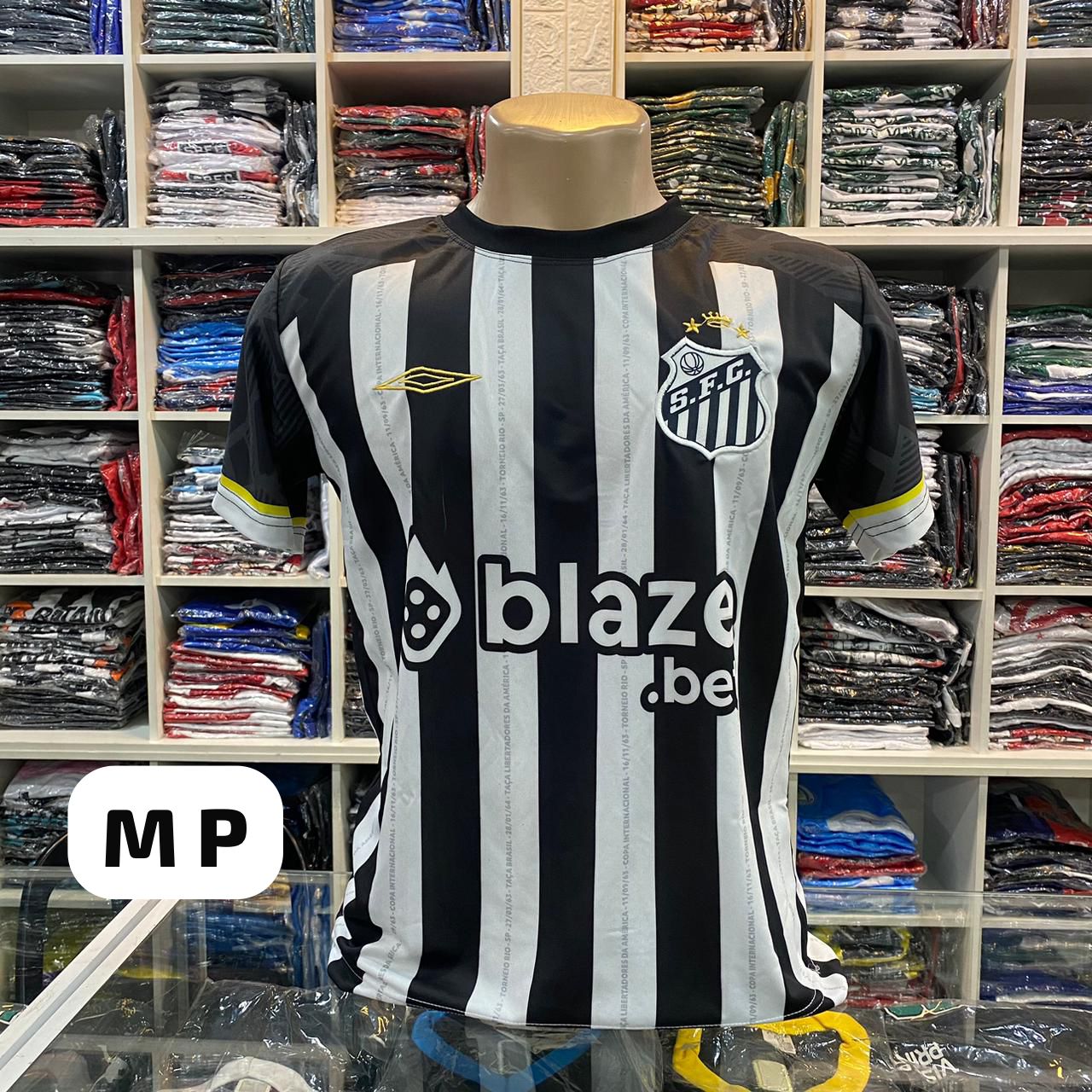 Camisa Santos S.F.C. listrada preta e branca Umbro – Atacado no Brás