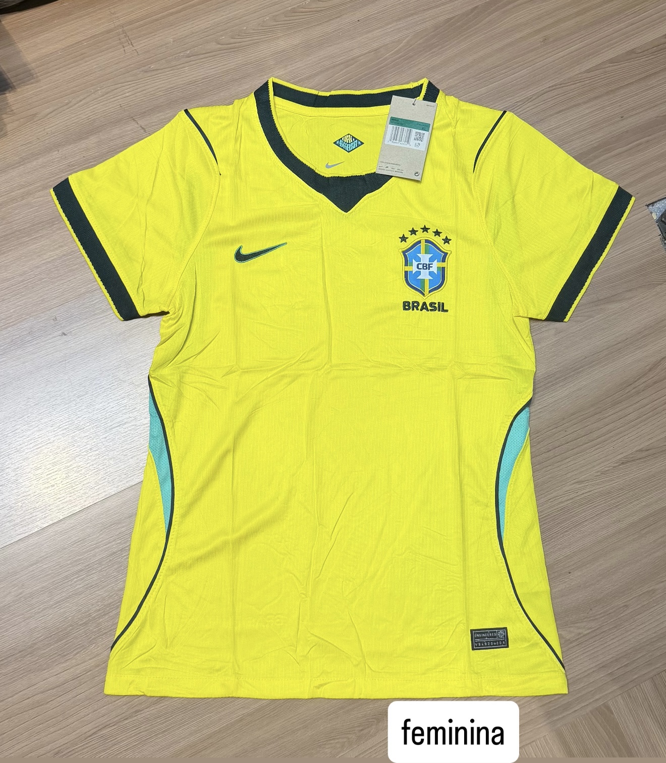 Camiseta Brasil com brasão CBF Nike feminina amarela – Atacado no Brás