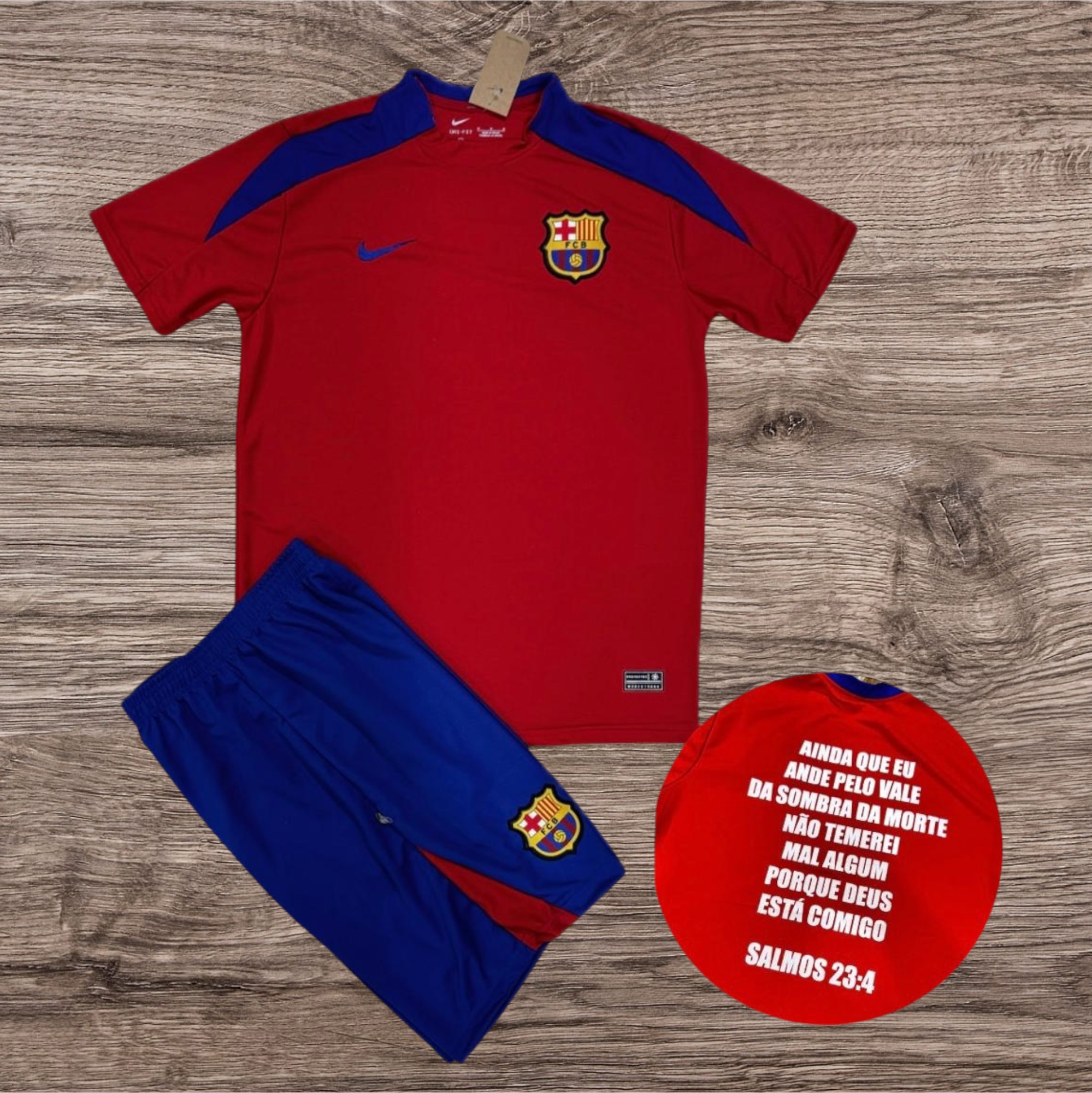 Conjunto com escudo Barcelona e logo Nike – Atacado no Brás
