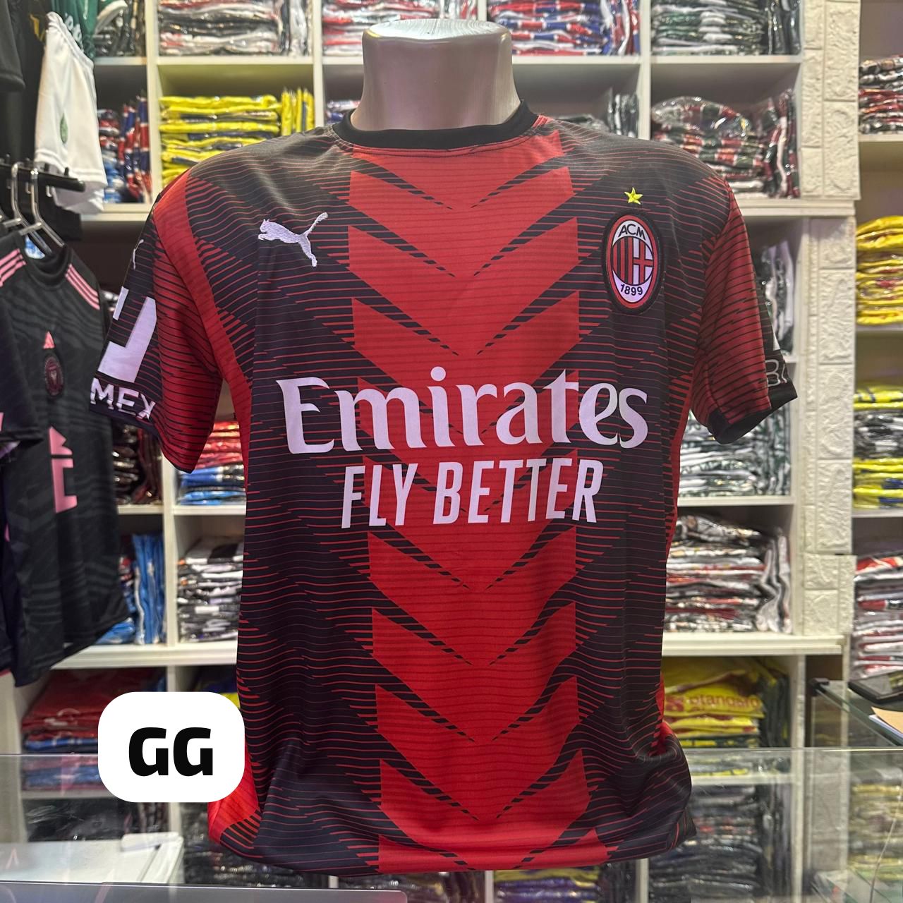 Camiseta AC Milan Puma - Vermelha e Preta (Emirates) GG – Atacado no Brás
